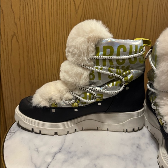 Circus by Sam Edelman Black and Cream Winter Boots - Picture 6 of 9